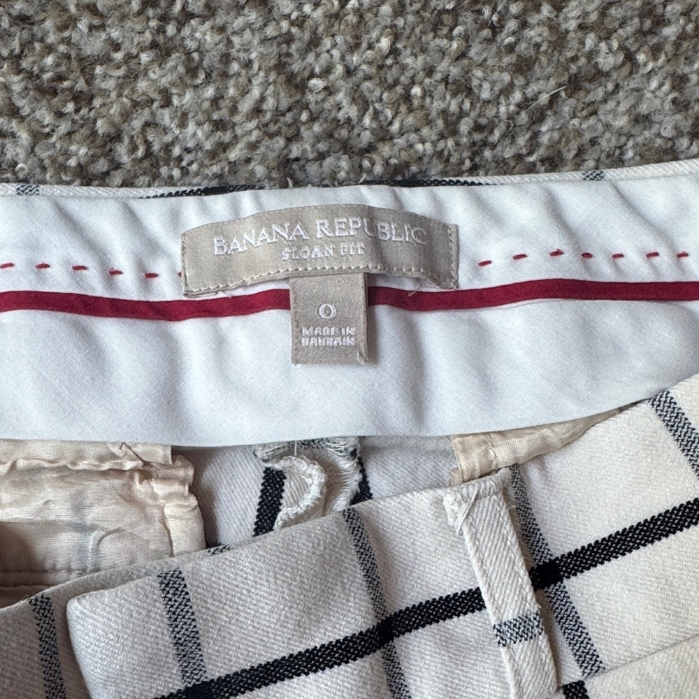 Banana Republic White and Black Checkered Ankle Pants - Picture 4 of 8